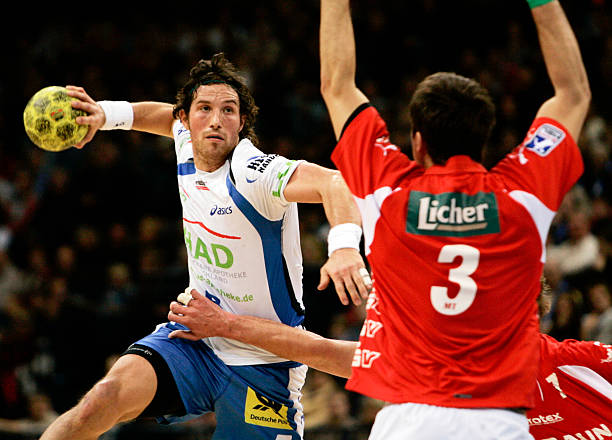 年足协杯低 年足协杯低