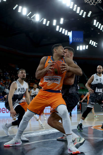 战术运用得 战术运用得